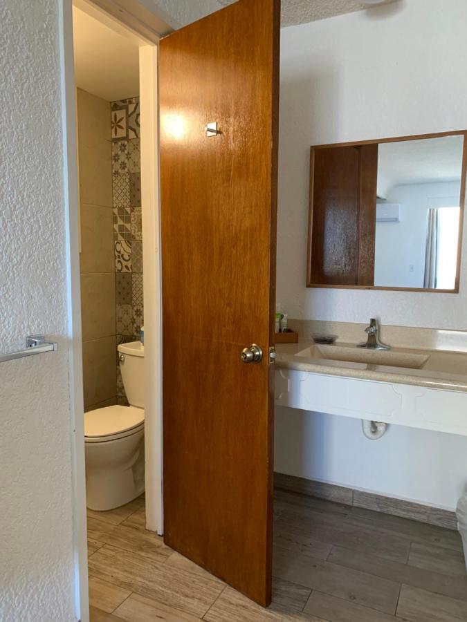 Dali Suites Hotel Tijuana Exteriör bild